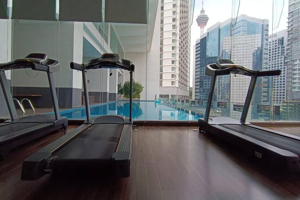 A05 Bukit Ceylon Kl Tower View Balcony Apartment Kuala Lumpur Exterior photo